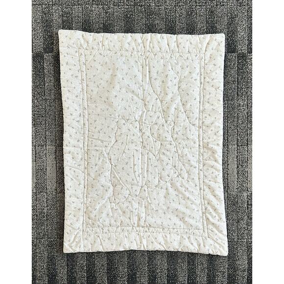 Vintage Classic Winnie The Pooh Crib Comforter Baby Quilt 32 x 42 Appliqué Fuzzy - Picture 3 of 4